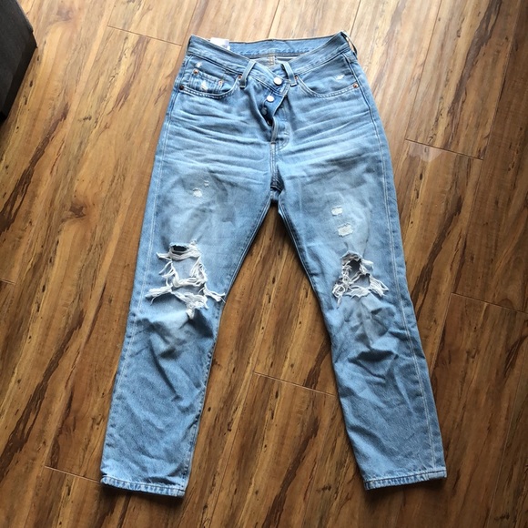 Levi’s 501 Montgomery Wash cropped Jeans - Picture 4 of 8
